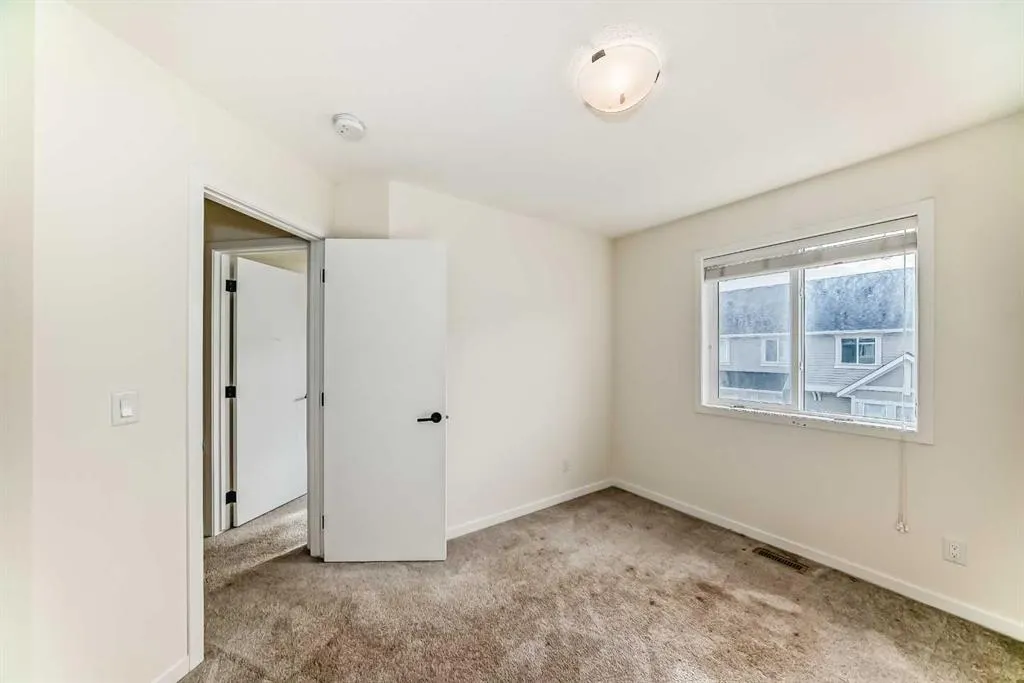 203 South Point Park SW