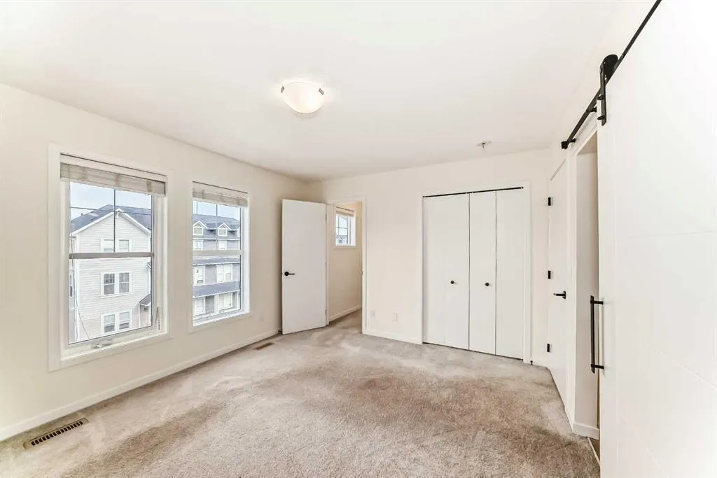 203 South Point Park SW