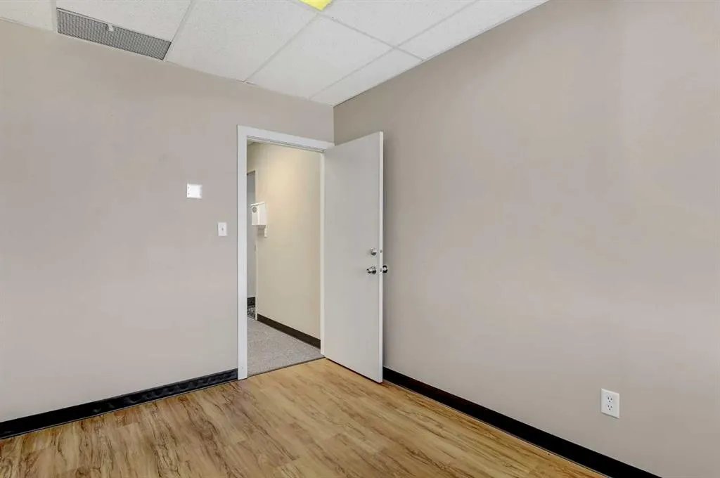 9728 101 Avenue, #417, 418, 419
