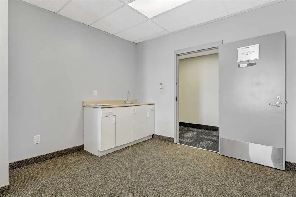 9728 101 Avenue, #417, 418, 419