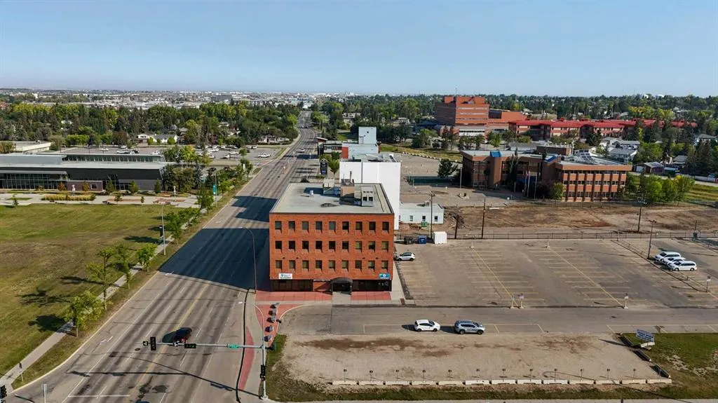 9728 101 Avenue, #417, 418, 419