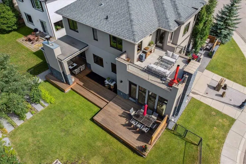 374 Discovery Ridge Way SW