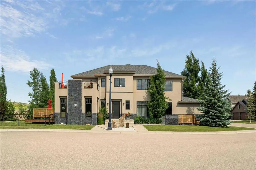 374 Discovery Ridge Way SW
