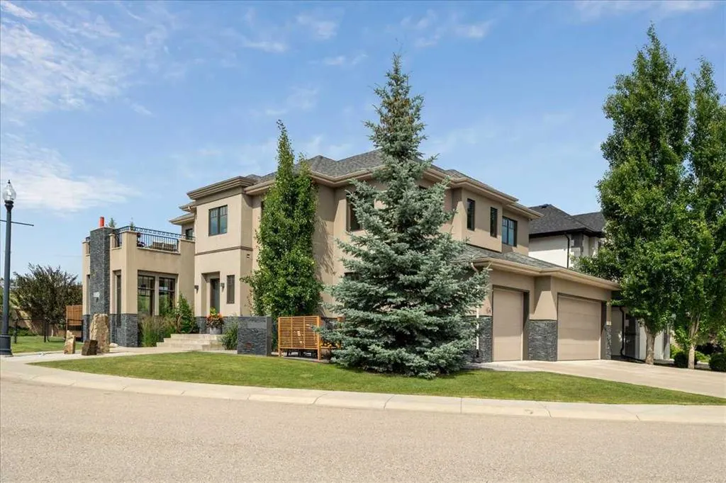 374 Discovery Ridge Way SW