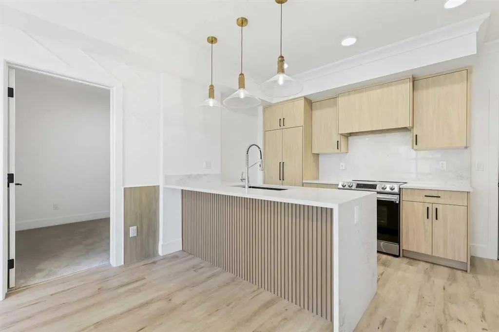 370 Dieppe Drive SW, #313