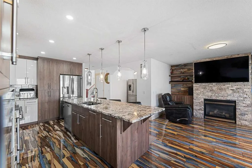 8 Tarawood Grove NE
