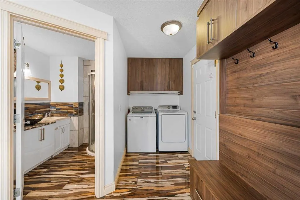 8 Tarawood Grove NE