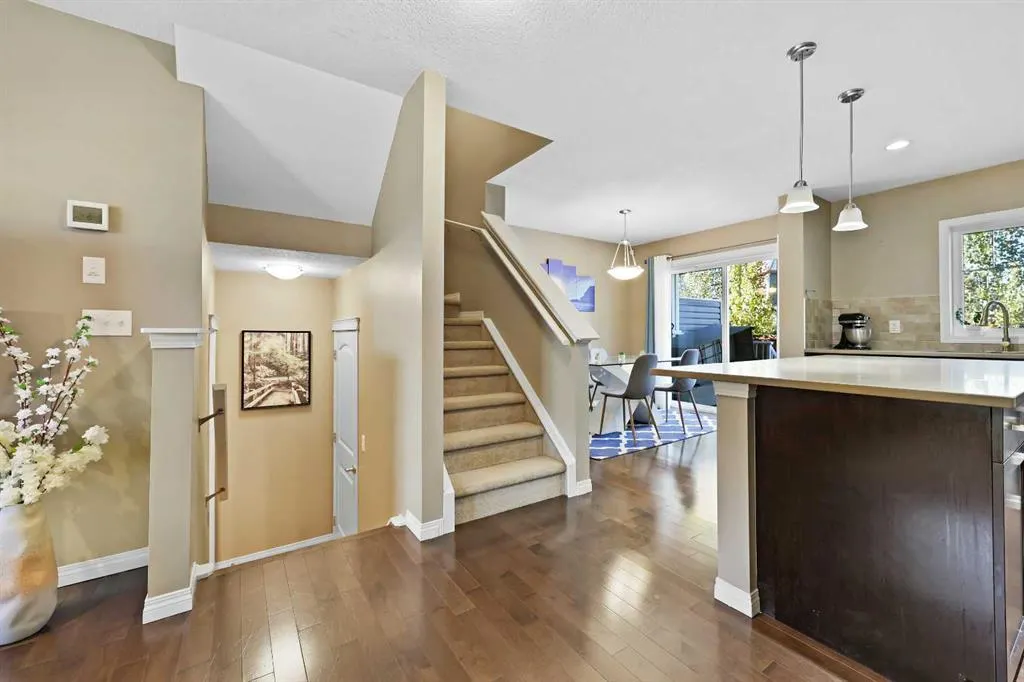 121 Chaparral Valley Gardens SE