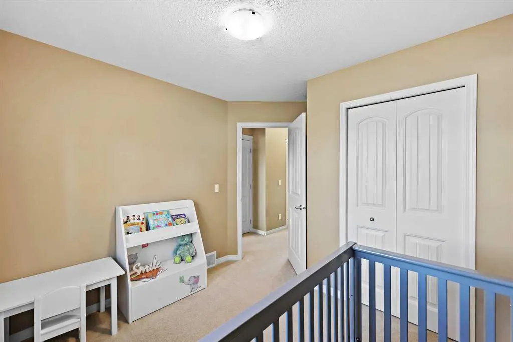 121 Chaparral Valley Gardens SE