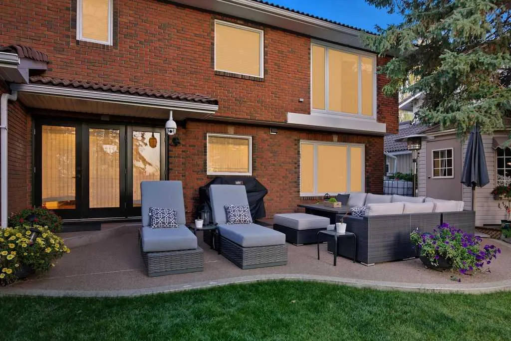 116 Bay View Drive SW