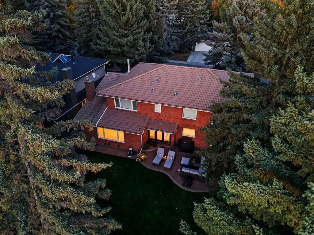 116 Bay View Drive SW