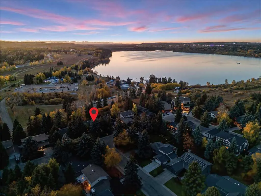 116 Bay View Drive SW