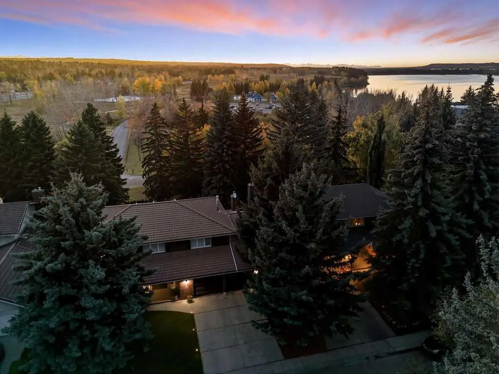 116 Bay View Drive SW