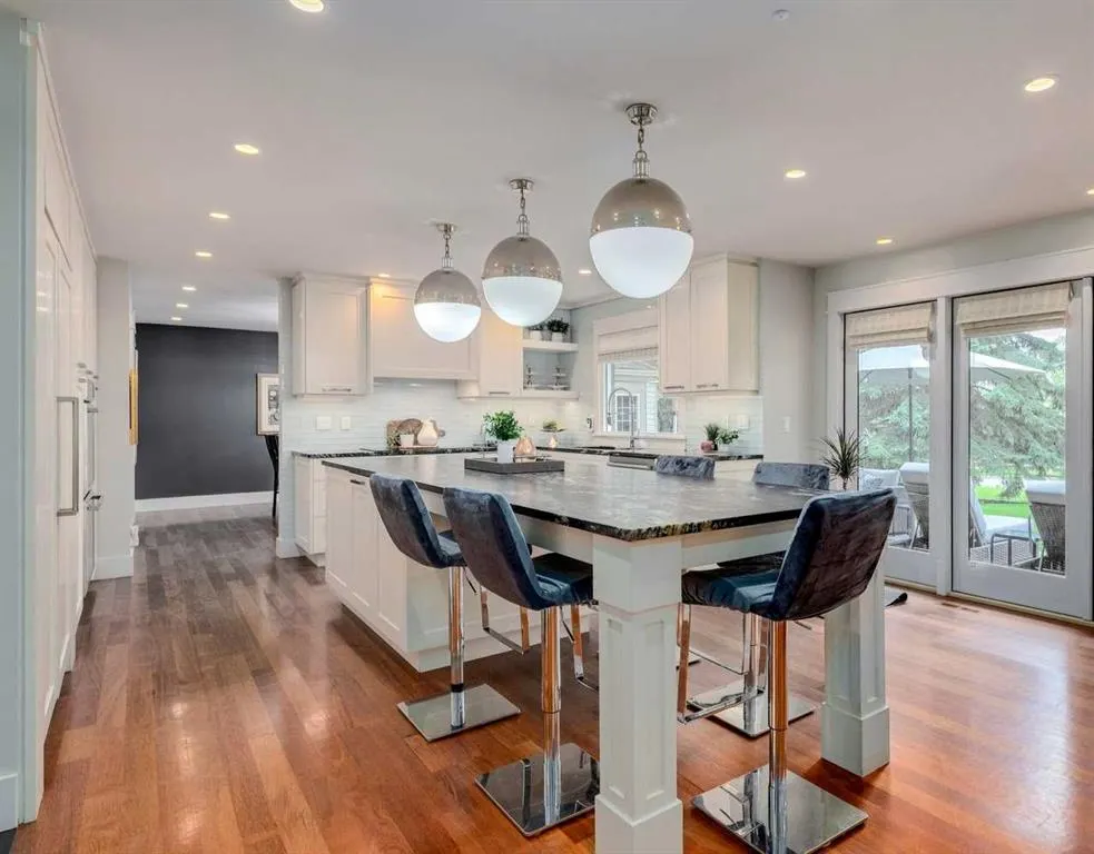 116 Bay View Drive SW