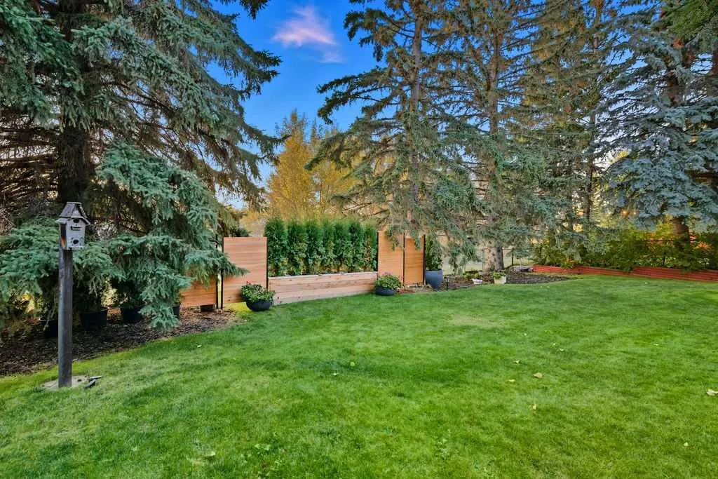 116 Bay View Drive SW