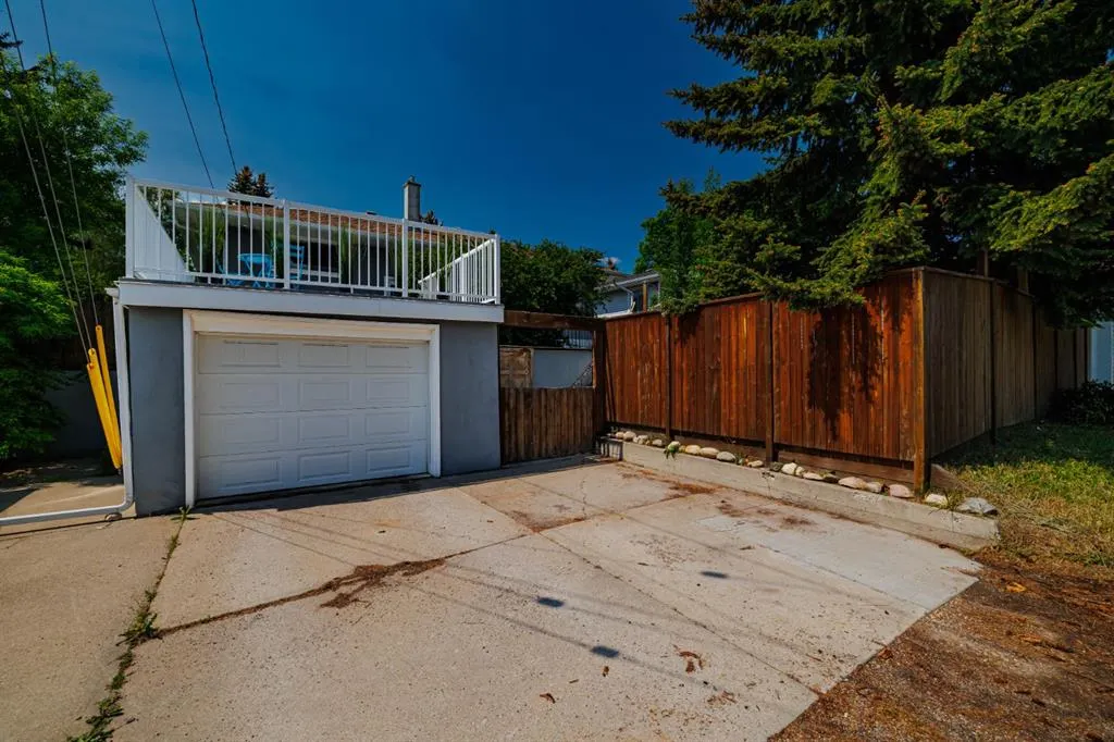30 Coleridge Road NW