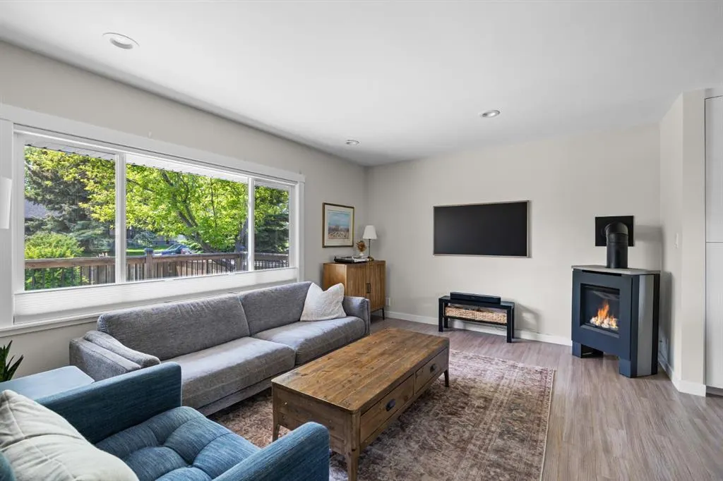 30 Coleridge Road NW