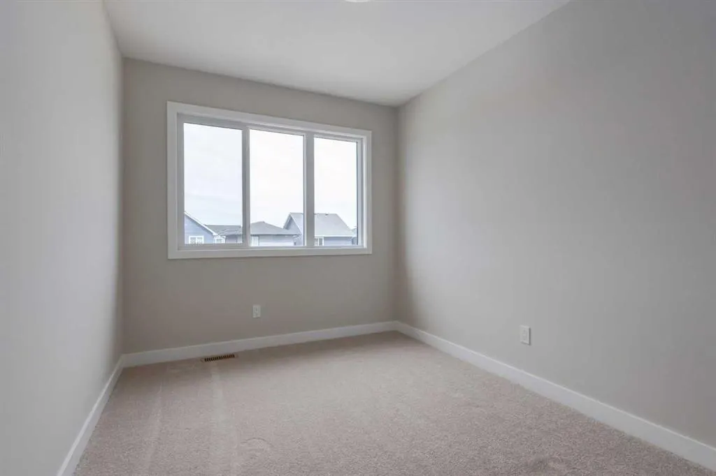 405 Clydesdale Avenue