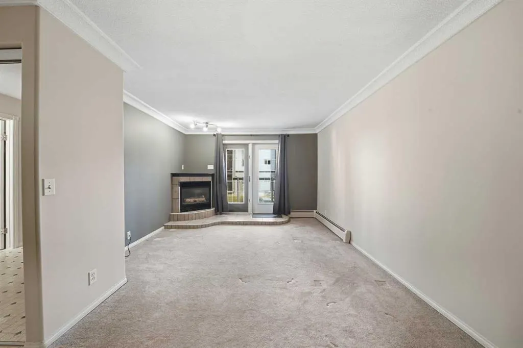 5519 Kerry Wood Drive, #102