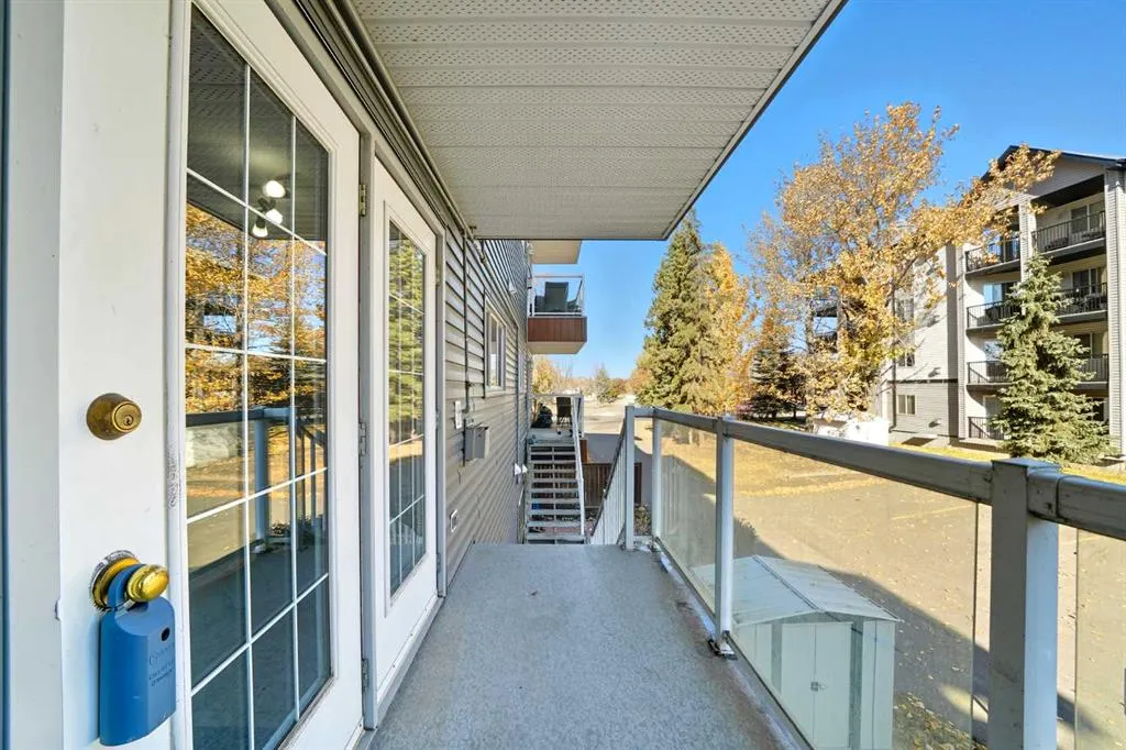 5519 Kerry Wood Drive, #102