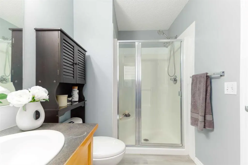 126 Everhollow Heights SW