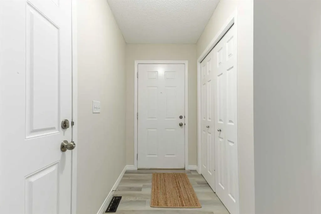 126 Everhollow Heights SW