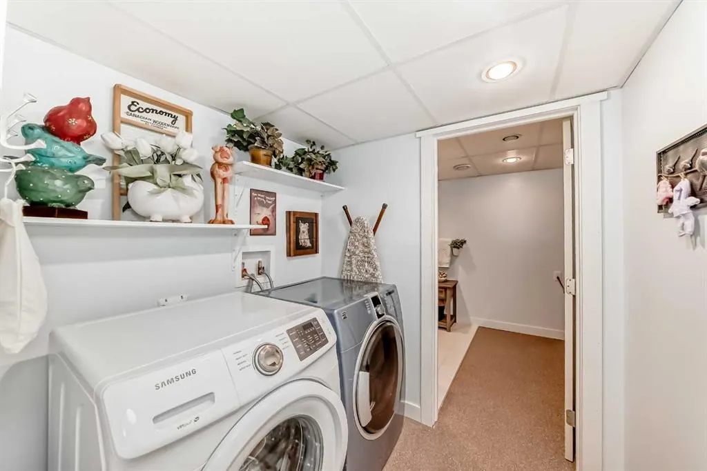 67 Sandstone Crescent SE