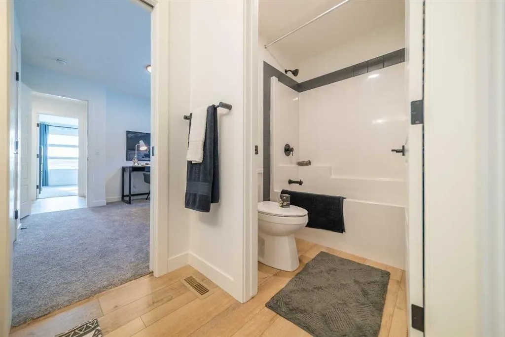 211 Sora Terrace SE
