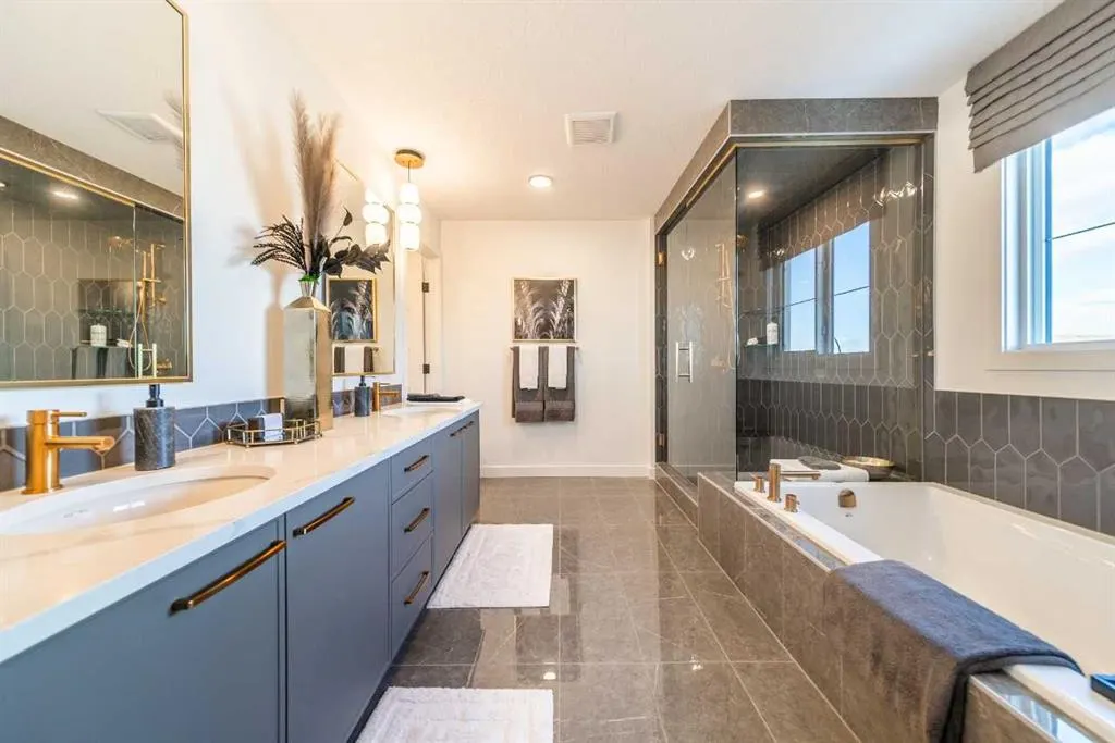 211 Sora Terrace SE