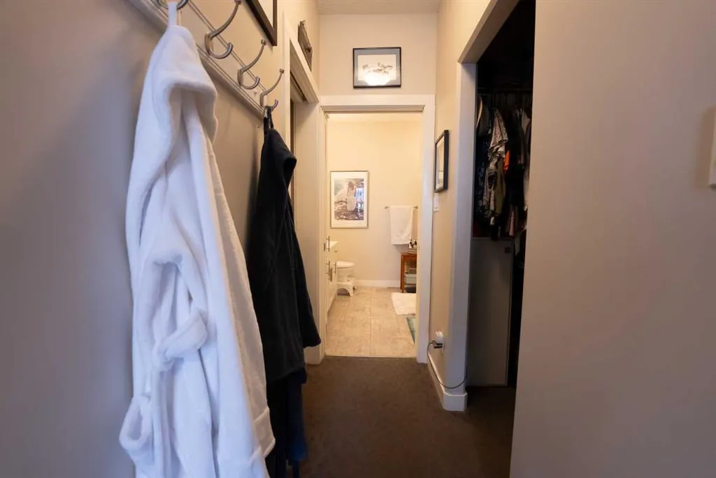 59 Aquitania Circle W, #4