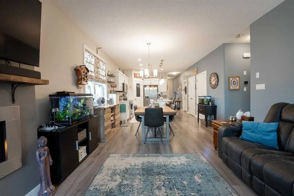 59 Aquitania Circle W, #4