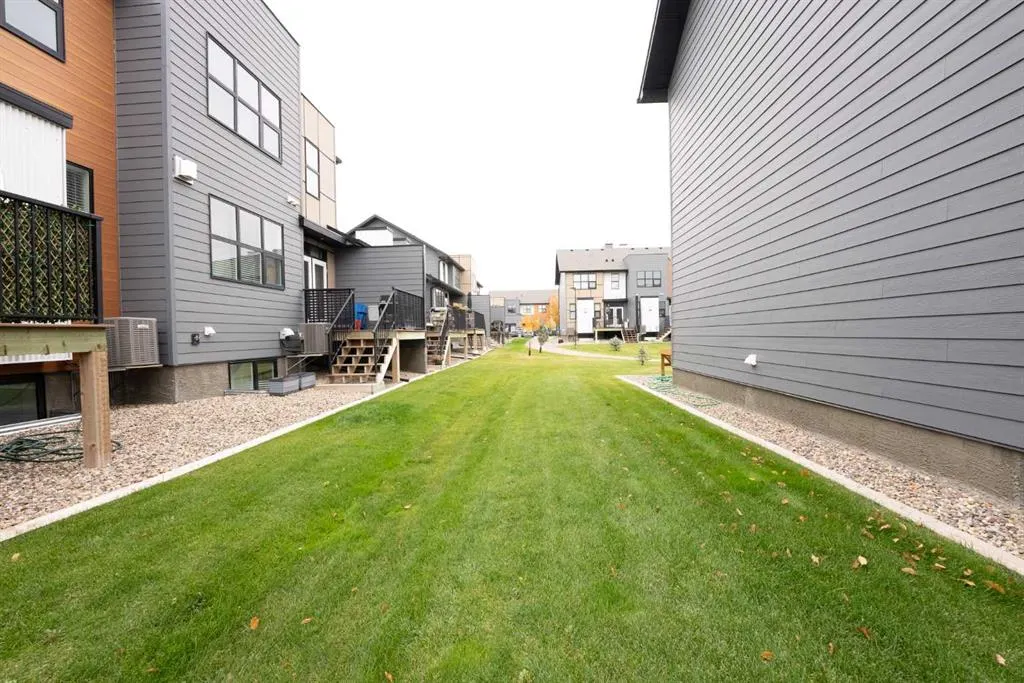 59 Aquitania Circle W, #4