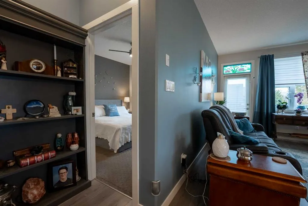 59 Aquitania Circle W, #4