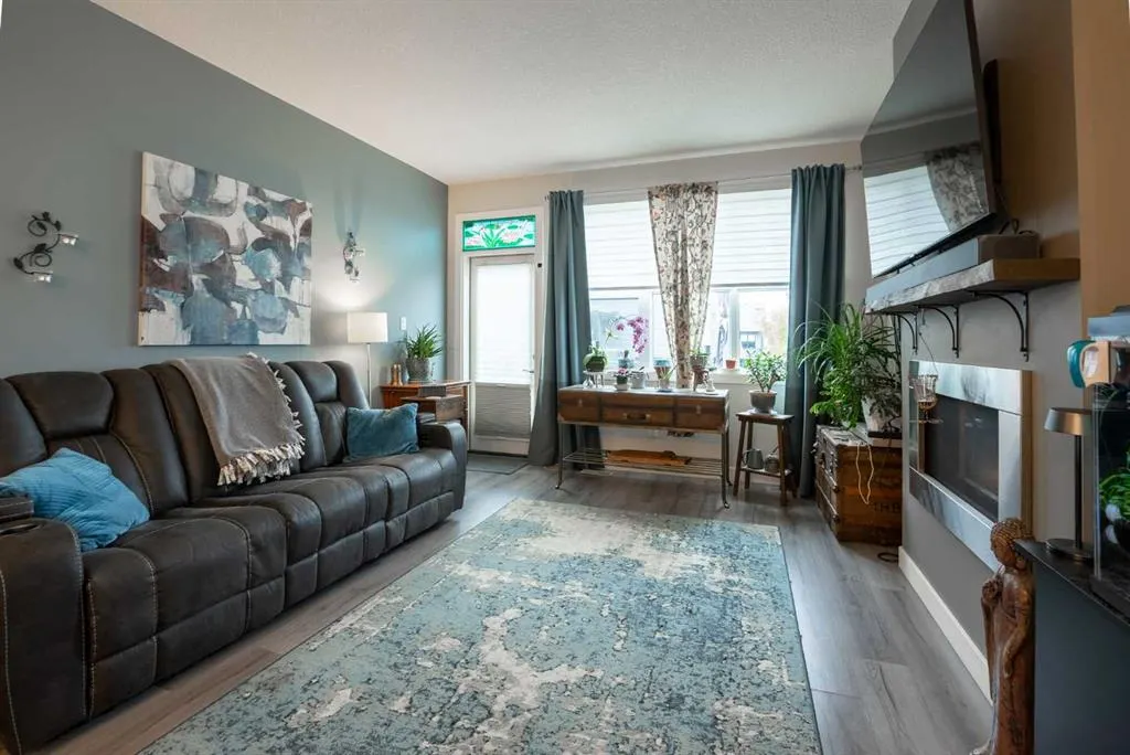 59 Aquitania Circle W, #4