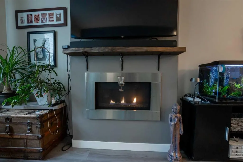 59 Aquitania Circle W, #4