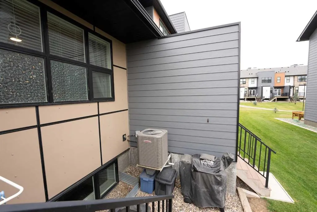59 Aquitania Circle W, #4