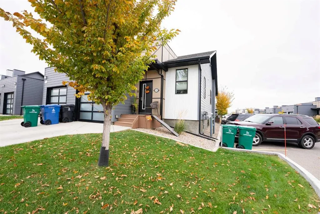 59 Aquitania Circle W, #4