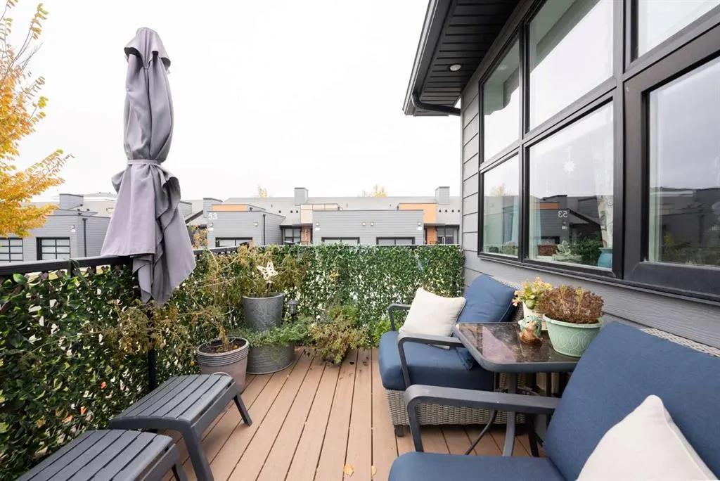 59 Aquitania Circle W, #4