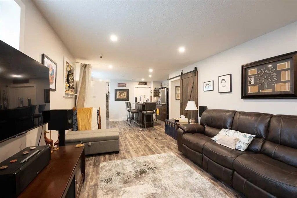 59 Aquitania Circle W, #4