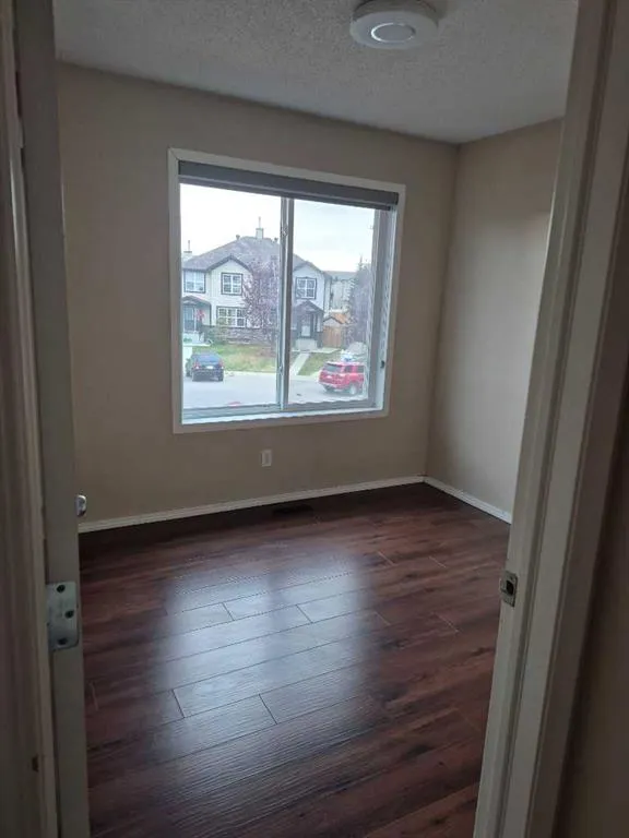 56 Saddlebrook Place NE