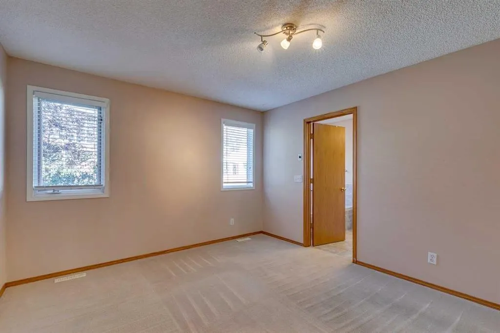 372 Millrise Drive SW