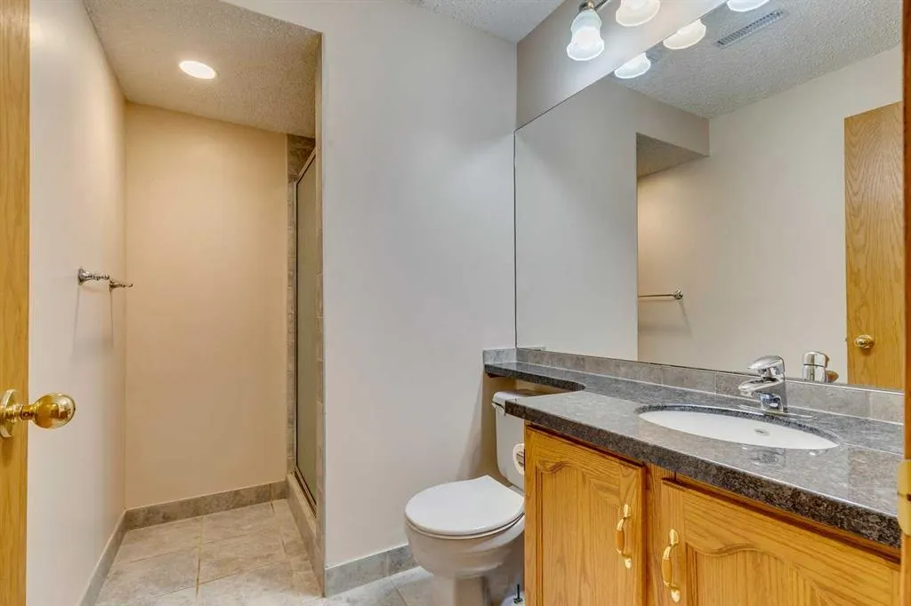 372 Millrise Drive SW