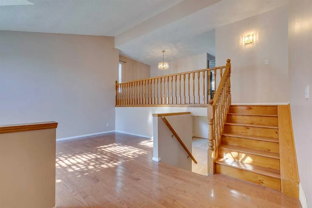 372 Millrise Drive SW