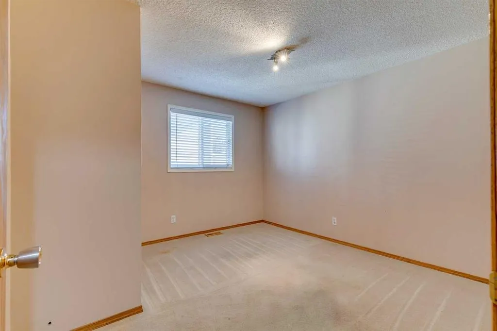 372 Millrise Drive SW