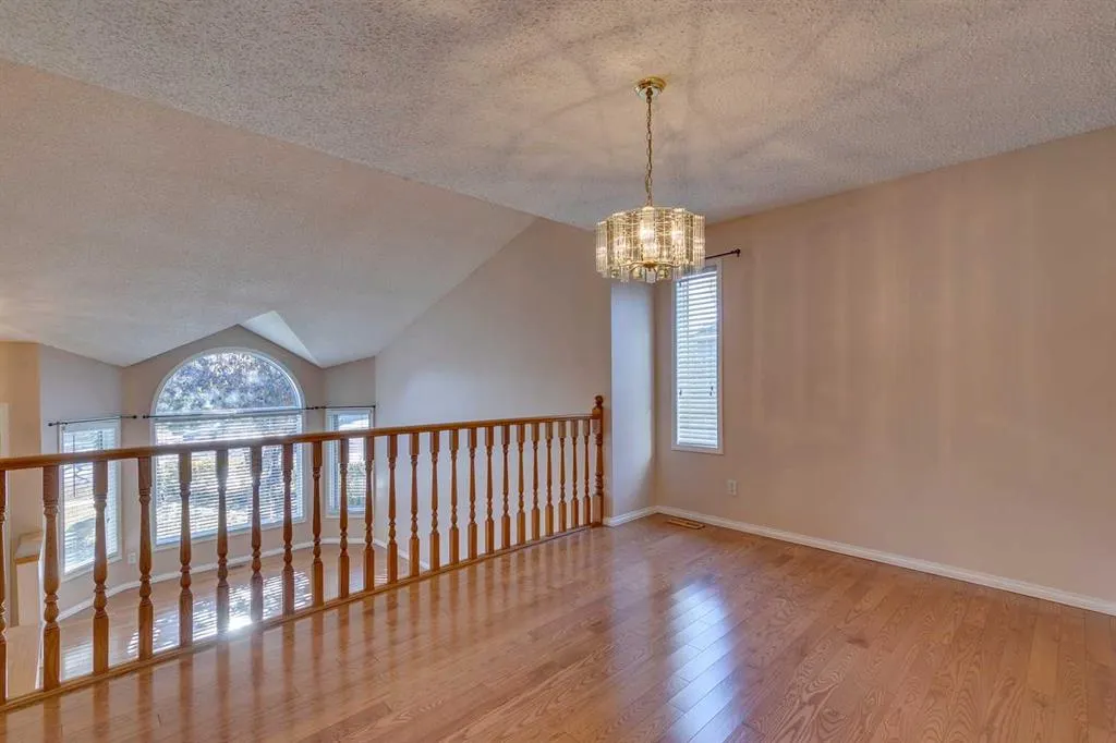 372 Millrise Drive SW