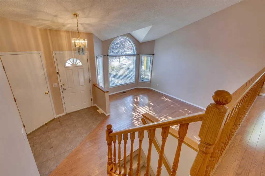 372 Millrise Drive SW
