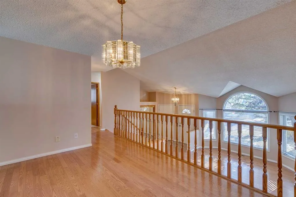 372 Millrise Drive SW