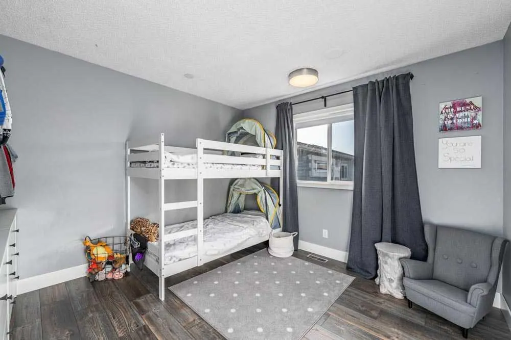 142 Prestwick Crescent SE