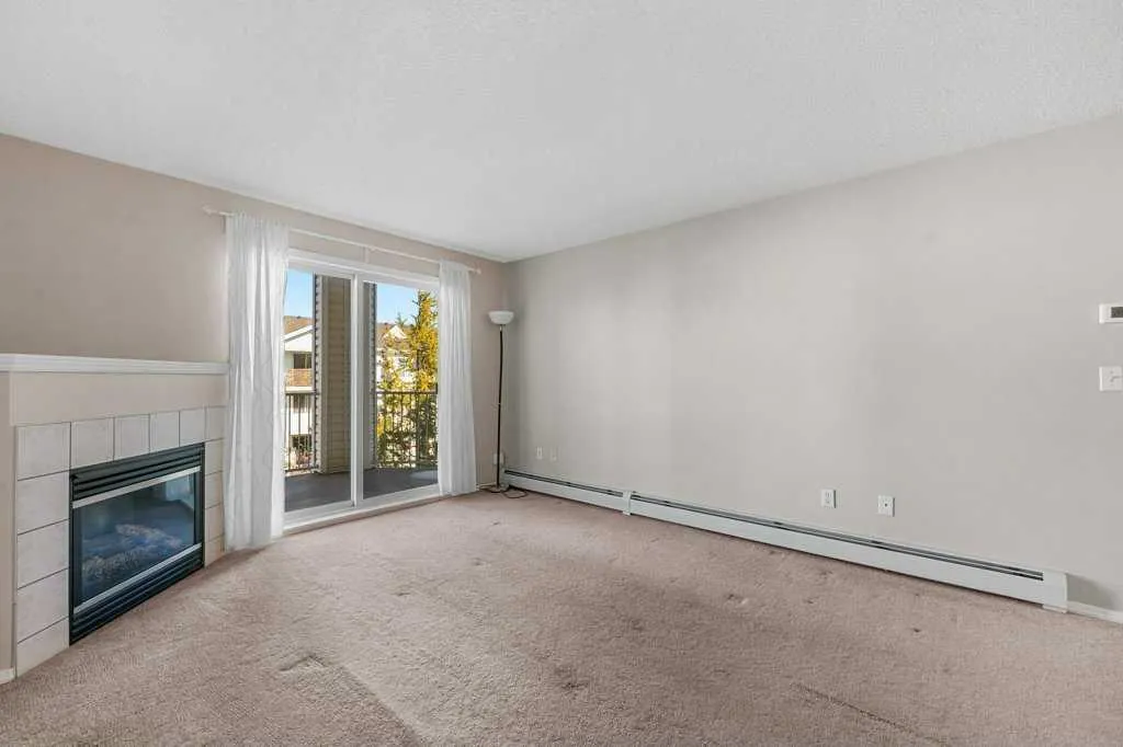 17 Country Village Bay NE, #1410