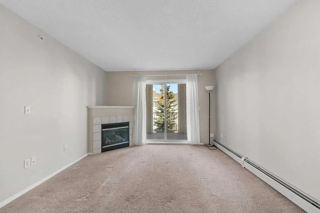 17 Country Village Bay NE, #1410